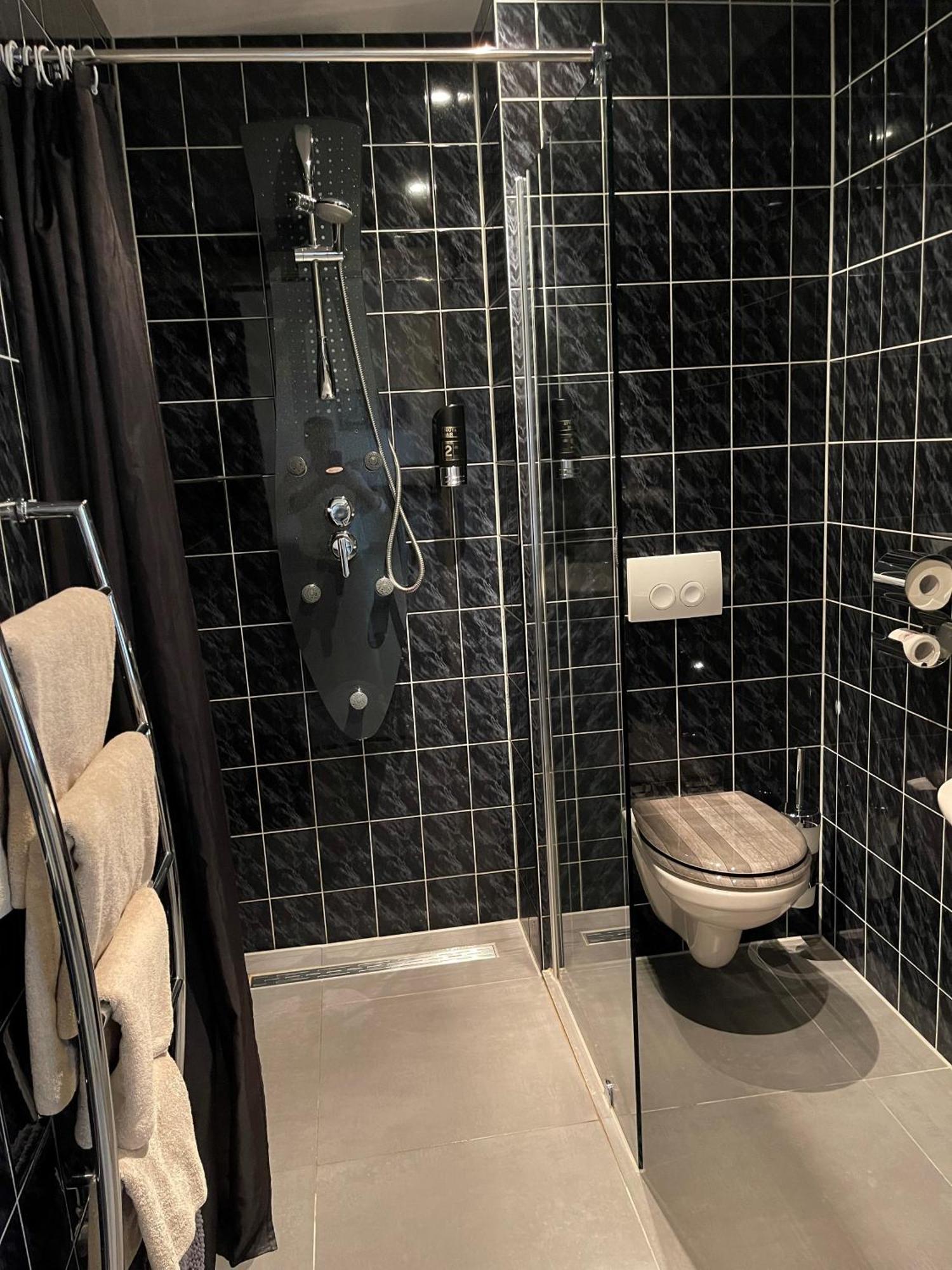 Gasterij Hotel Dennenoord ボクステル エクステリア 写真
